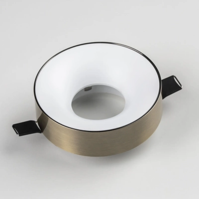 L01002021 Светильник LEVIGO MR16/HP16 БЕЛЫЙ МАТОВЫЙ/БРОНЗА (010020+510021)