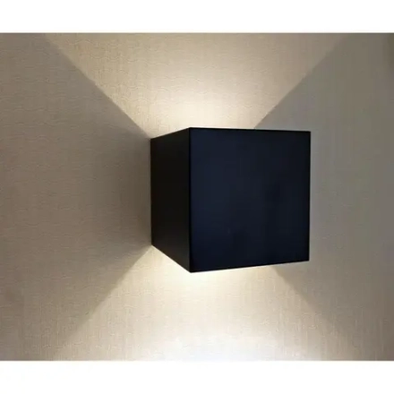 08585,19(3000K) Светильник Куб черный w10*10 h10 Led 6W (3000K) IP65