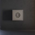 VLS000714 Накладка для розетки с заземлением и защитными шторками, S70 (капучино). (ТМ Maytoni)