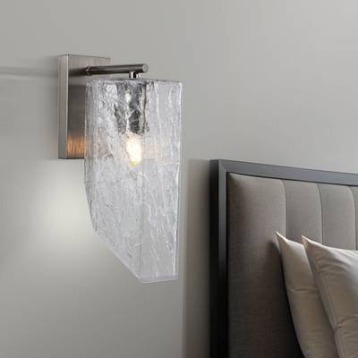 Настенный светильник с плафоном из фактурного стекла 381/1