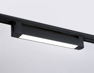Светильник светодиодный трековый однофазный GL6733 BK черный IP20 20W 4200K 323*35*57