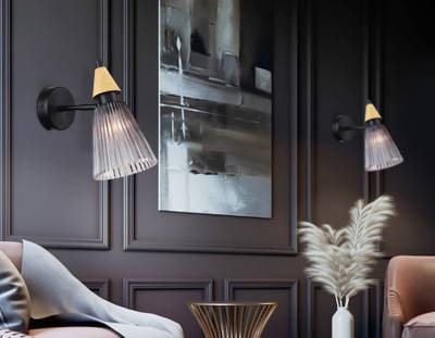 Светильник настенный LH58118 BK/LW/SM черный/светлое дерево/дымчатый E14 max 40W 180*110*200