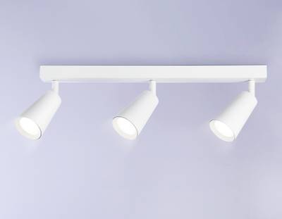 Светильник накладной TA13148/3 WH белый GU10/3 max 12W 445*60*130