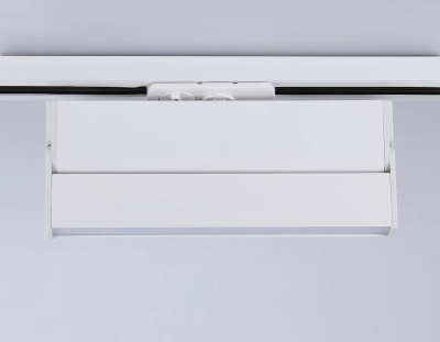 Светильник светодиодный трековый GL6806 WH белый LED 12W 4200K 230*22*87