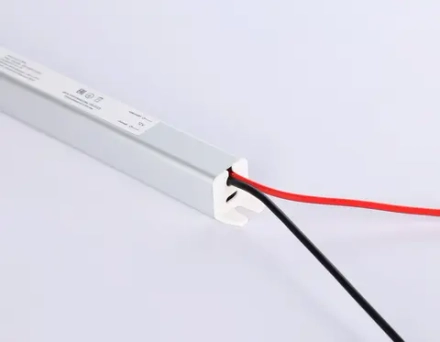 Блок питания ультратонкий для светодиодной ленты 12V 36W 3A IP20 185-260V 282*18*18 GS8603