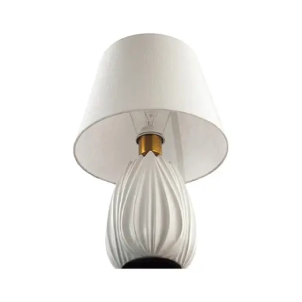8121/1T COMFI LN26 477 белый, керамика/текстиль Настольная лампа E27 1*60W 220V SONA