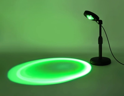 Атмосферная светодиодная настольная лампа с пультом DE8385 BK черный LED RGB 3W (ПДУ RGB)