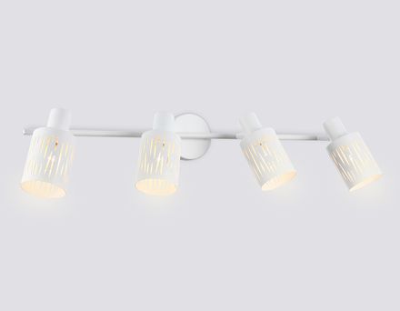 Светильник накладной TR8666/4 WH белый E14/4 max 60W 760*100*190