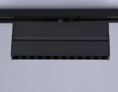 Светильник светодиодный трековый GL6817 BK черный LED 12W 3000K 24° 230*22*87