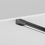 Уличная трековая система освещения Elasity IP - инновационное освещение с эффектами акцентного света. Система состоит из профиля, силиконовой линии с токоведущими жилами, которая служит основным и дополнительным освещением. Это же питание для одного или н, O-TR001-P-B2M. TM Maytoni