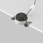 Встраиваемый светильник Okno 3000-4000-6000K 8W 100° IP 44 DL055-8W3-4-6K-TRS-W. TM Maytoni